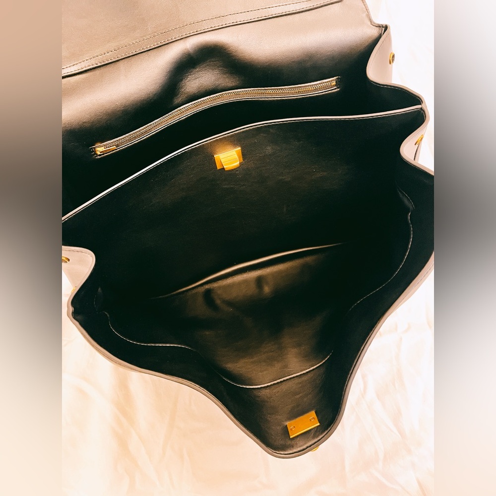 Black Leather Satchel/Top Handle Bag - Picture 5 of 14